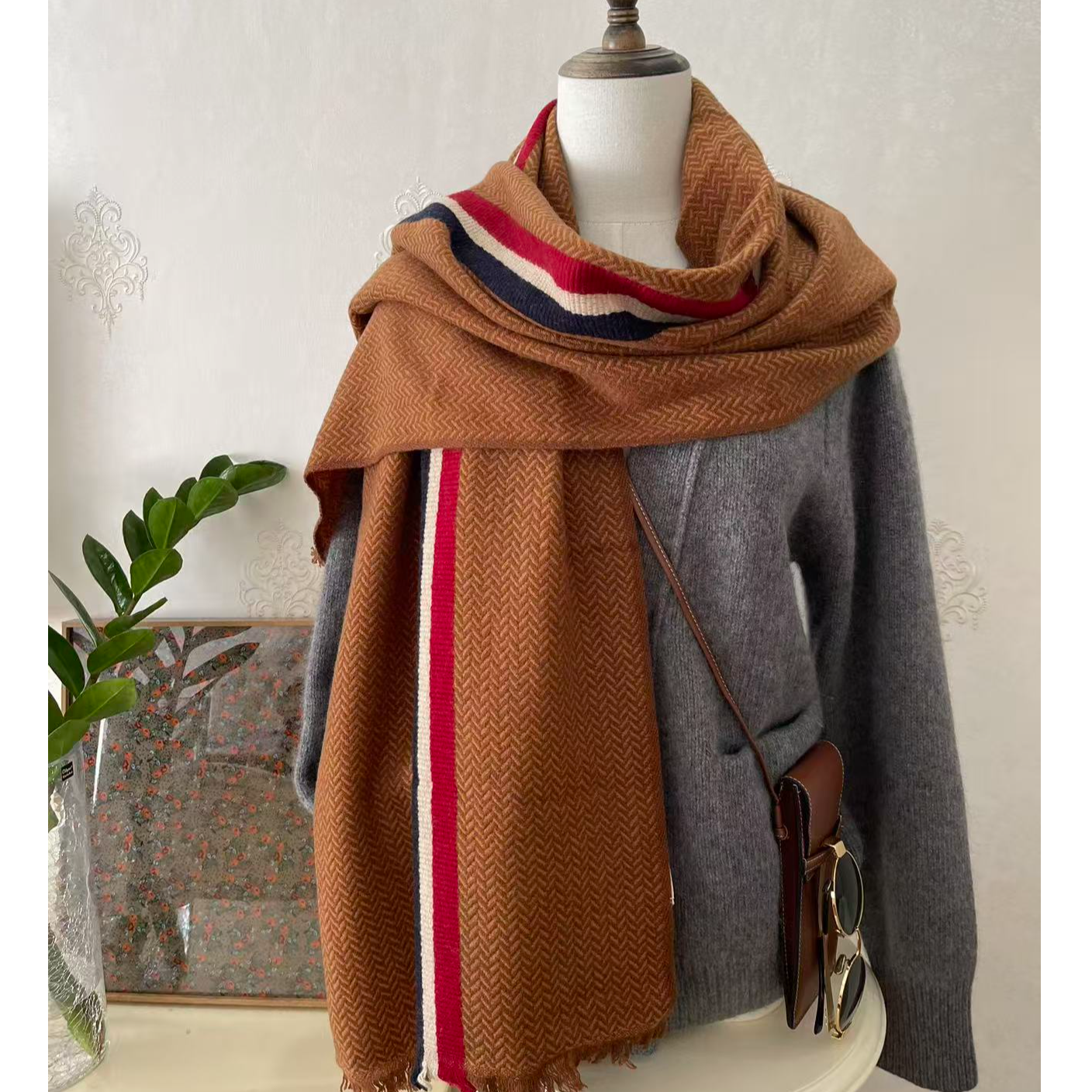 山羊绒人字纹焦糖棕摩洛哥围巾180*60长巾围巾围脖披肩针织L250