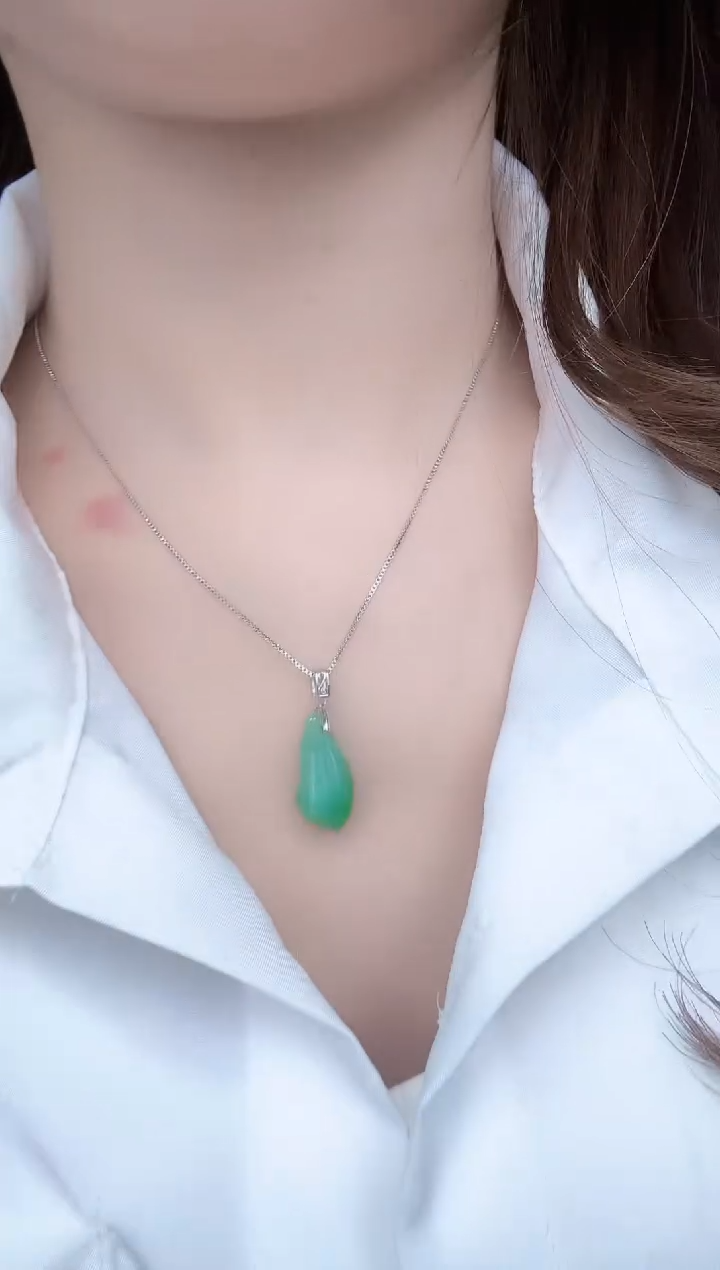 【闪购商品】翡翠吊坠(不含链)银S925镶嵌【海莎一口翠】翡翠挂件1