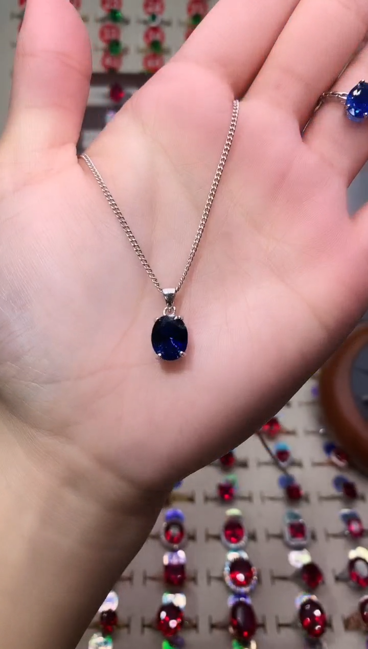 吊坠(赠链)蓝宝石银S925镶嵌8*10 银托