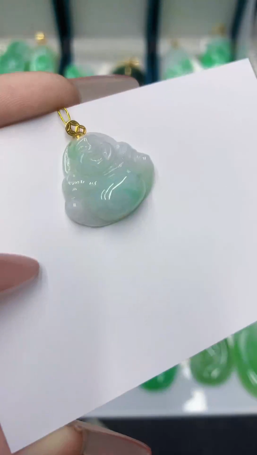 颈饰18K金镶嵌翡翠111111