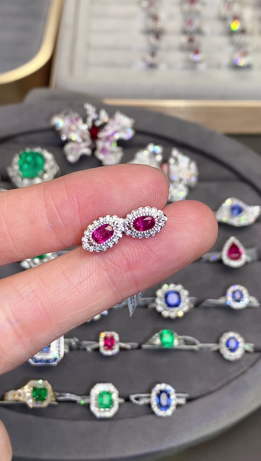 【闪购商品】红宝石耳饰18K金镶嵌1.0ct/多样性发货/福利