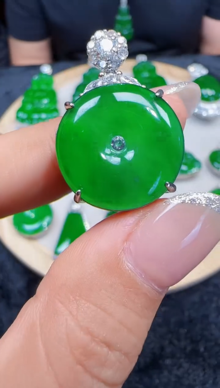 未镶嵌定制翡翠翡翠吊坠37