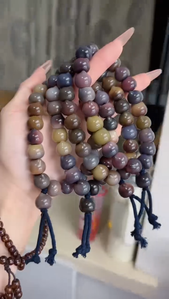 菩提根/象牙果手串c86紫美人玉化猫猫头13手持