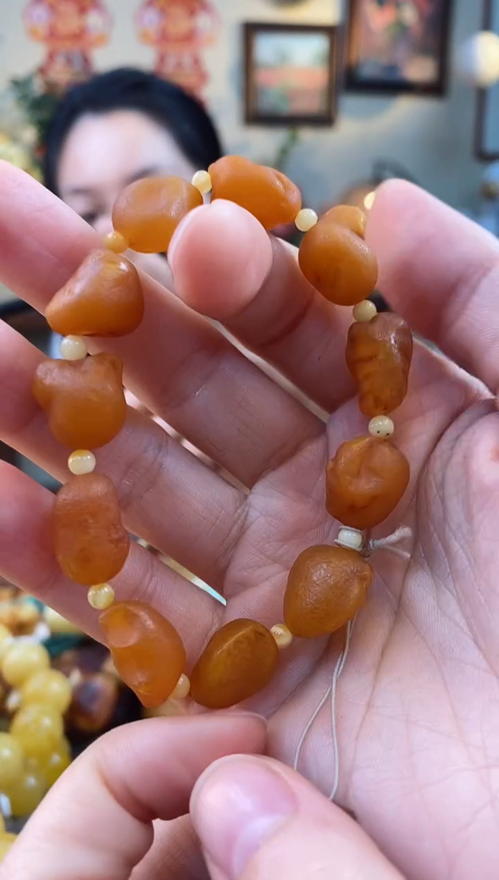 【闪购商品】琥珀手串未镶嵌手串