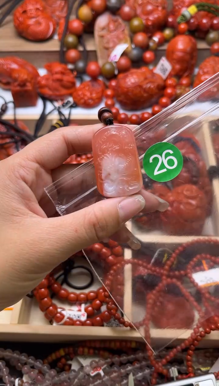 【闪购商品】南红玛瑙珠宝奇石未镶嵌26