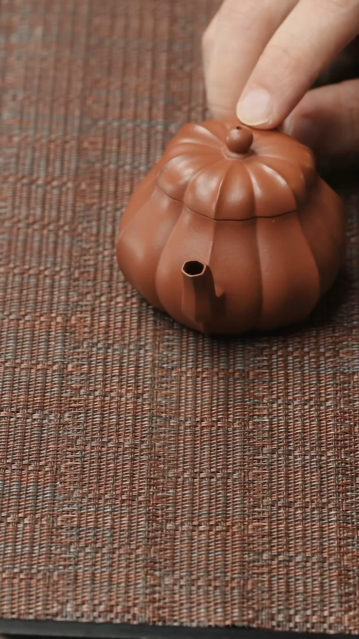 茶壶紫砂五堂 陈伯芳六瓣菱花