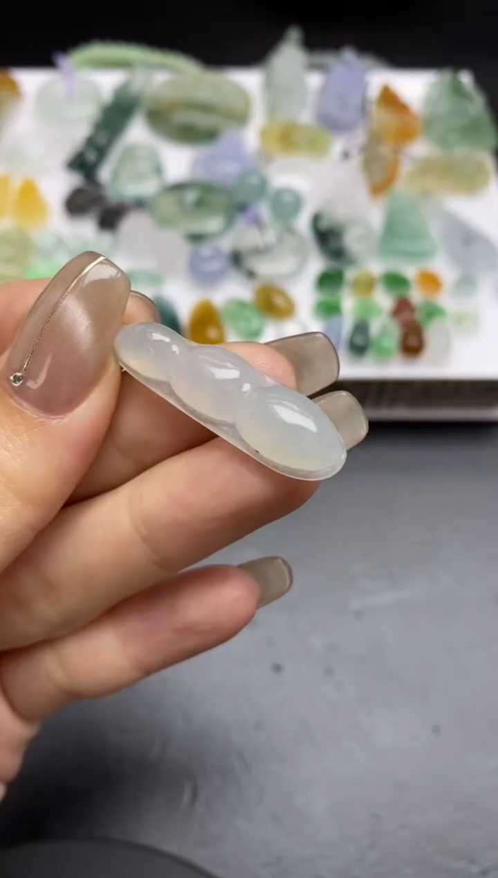 【闪购商品】定制翡翠未镶嵌翡翠毛货~