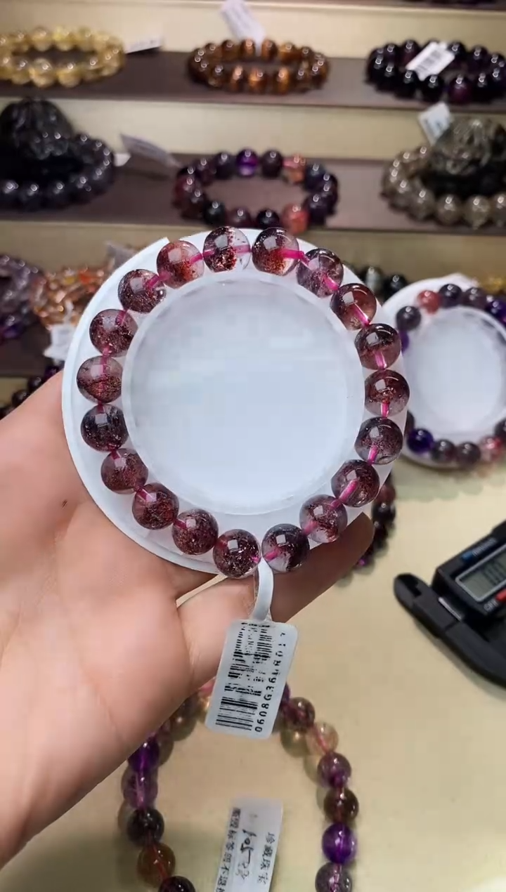 【闪购商品】水晶手链未镶嵌金草莓单圈10m+