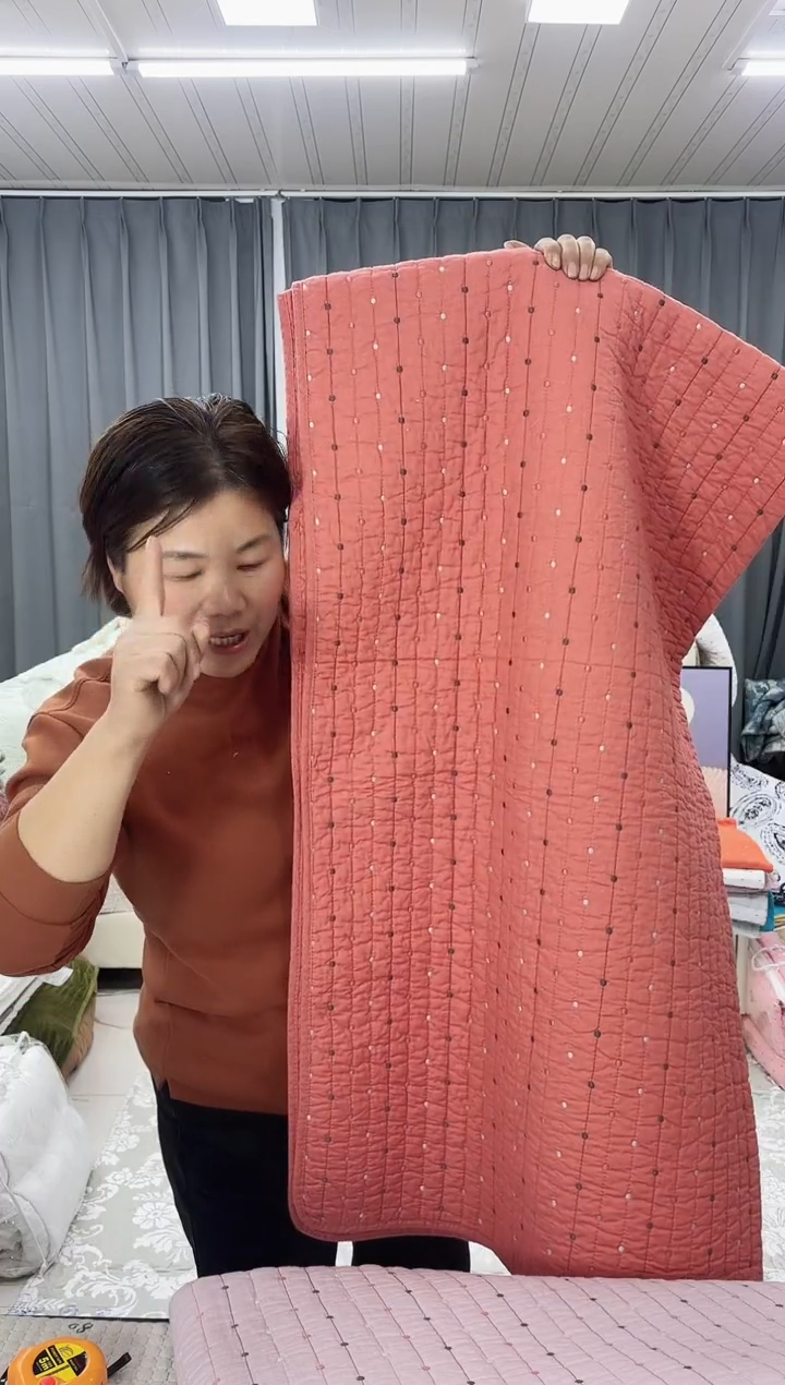 棉1.2*2.0砖红纯棉米粒绣