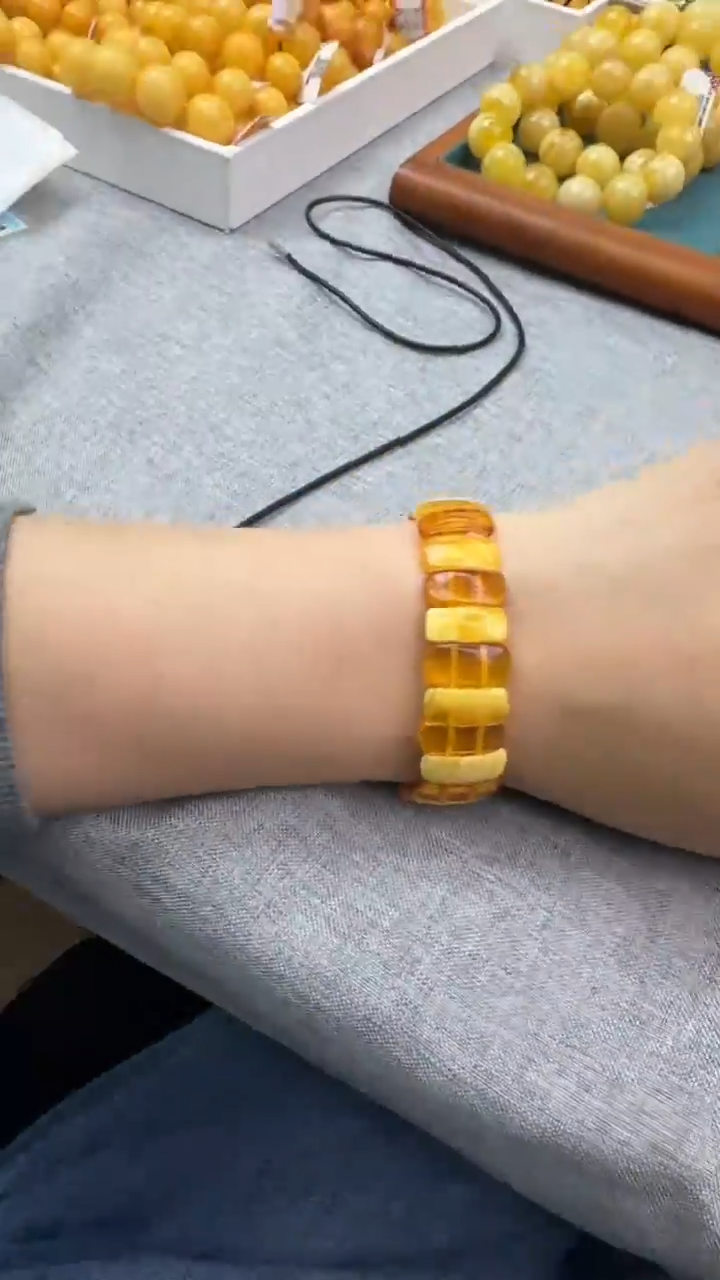【闪购商品】琥珀手串未镶嵌169秒拍号
