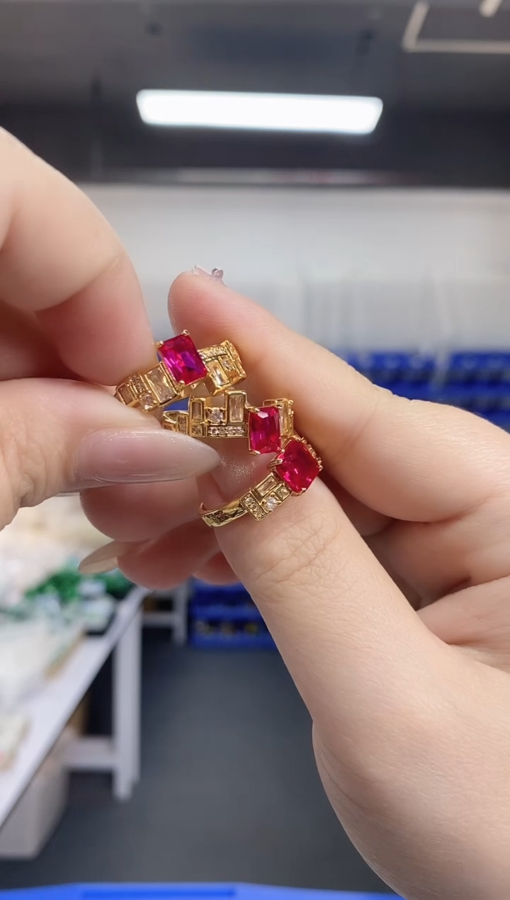 【闪购商品】红宝石戒指未镶嵌多样性发其一颜色微差