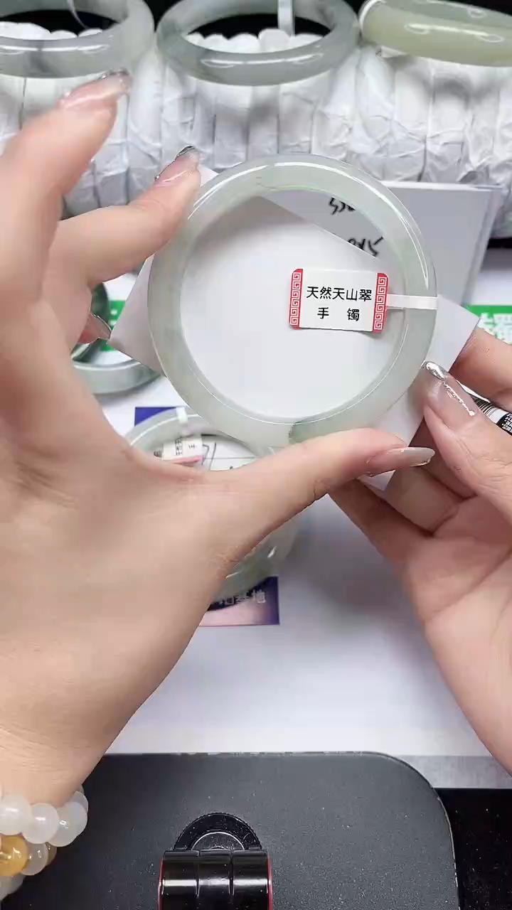 未镶嵌手镯石英质玉369-58/59