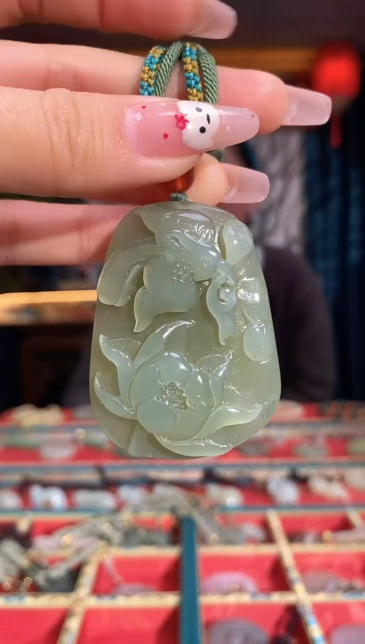 【闪购商品】和田玉颈饰未镶嵌花牌