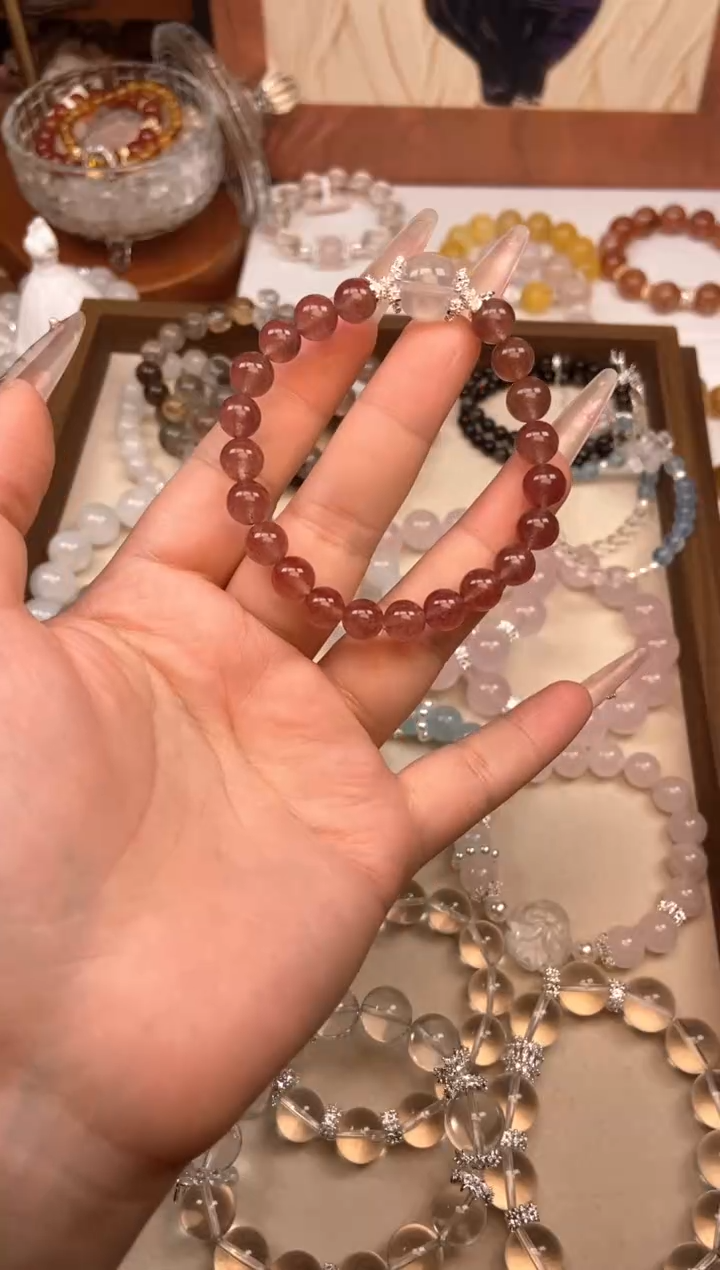 【闪购商品】水晶手链未镶嵌草莓