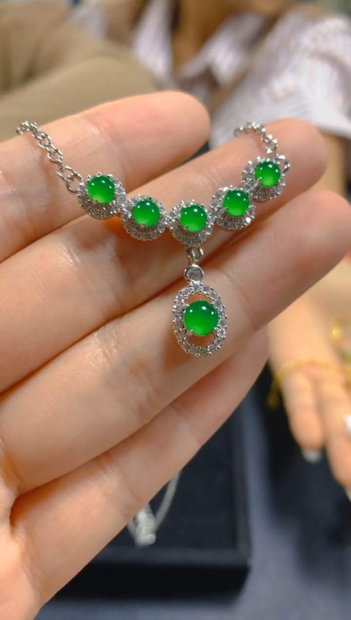 翡翠未镶嵌吊坠(赠链)0800250856多样性发一