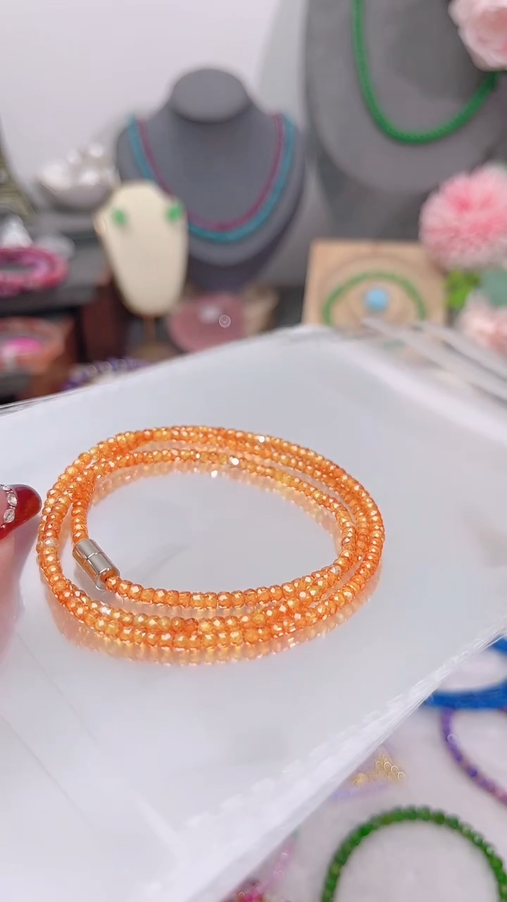 银S925镶嵌手链石榴石（芬达石）吸扣99