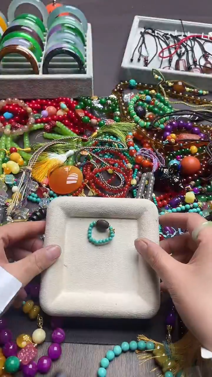 裸石琥珀未镶嵌000000000373