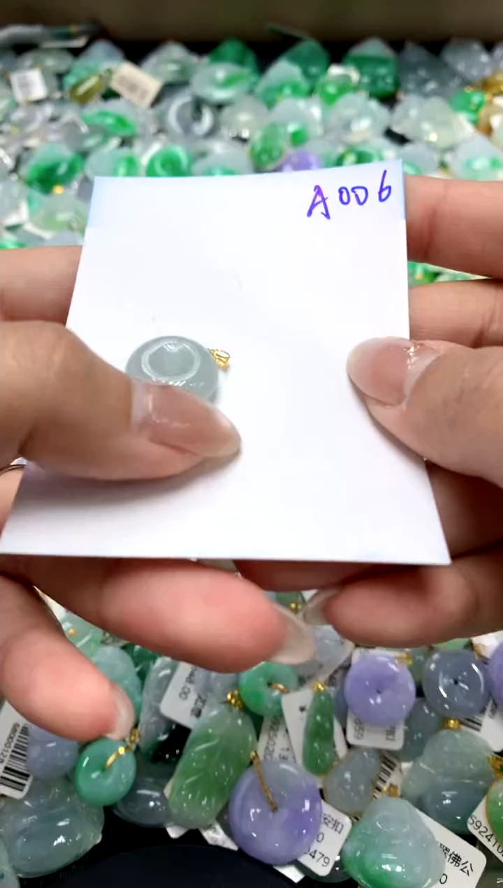 【闪购商品】翡翠颈饰18K金镶嵌1111111111111111