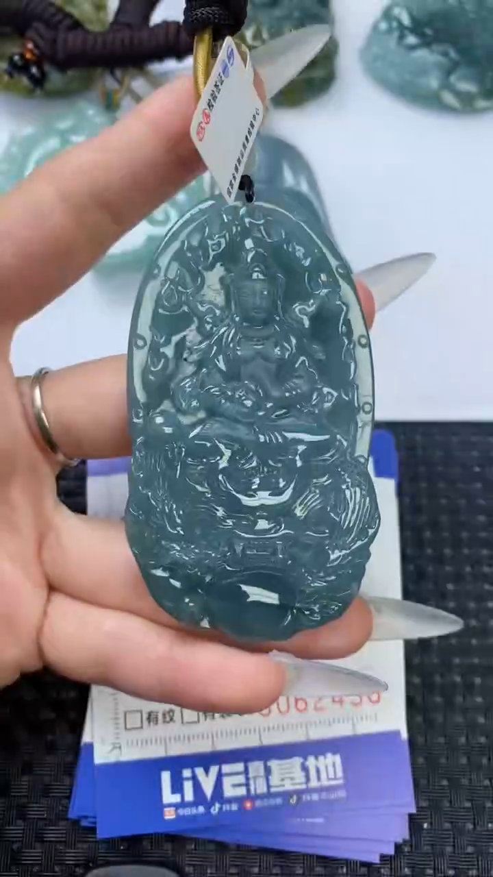 【闪购商品】翡翠颈饰未镶嵌11111111111111111