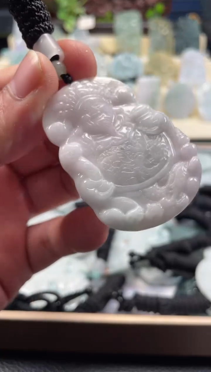 颈饰未镶嵌翡翠12/20/009