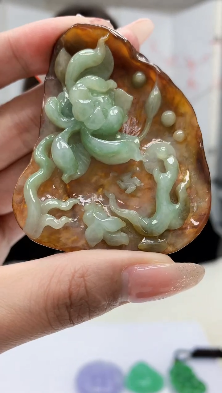 【闪购商品】定制翡翠未镶嵌4829MM-毛货挂件84