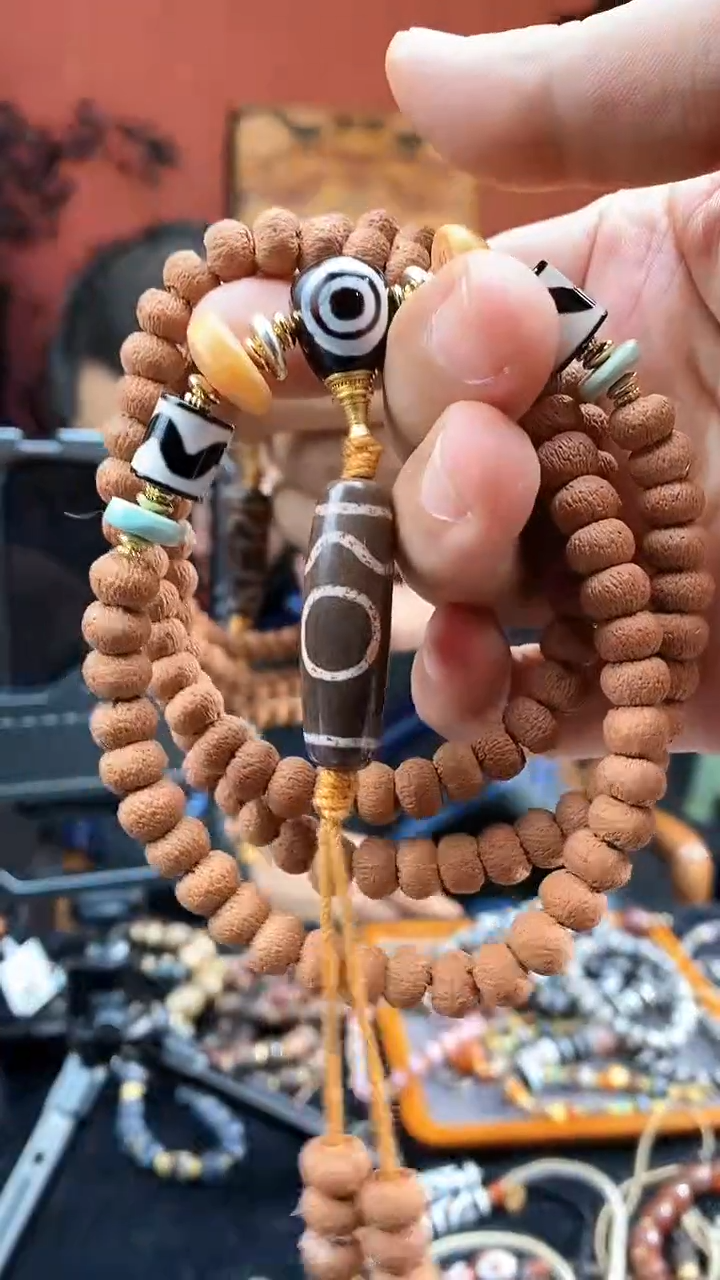 【闪购商品】柏香籽/百香籽吊坠          218