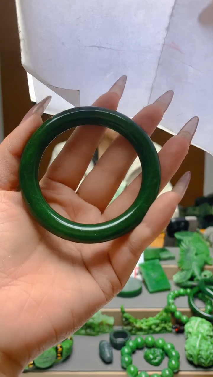 【闪购商品】和田玉（碧玉）手镯未镶嵌57