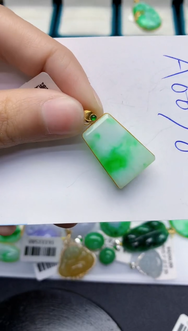 【闪购商品】翡翠颈饰18K金镶嵌000000000