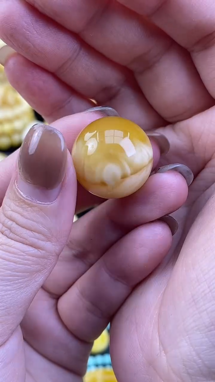 【闪购商品】琥珀裸石未镶嵌月.20