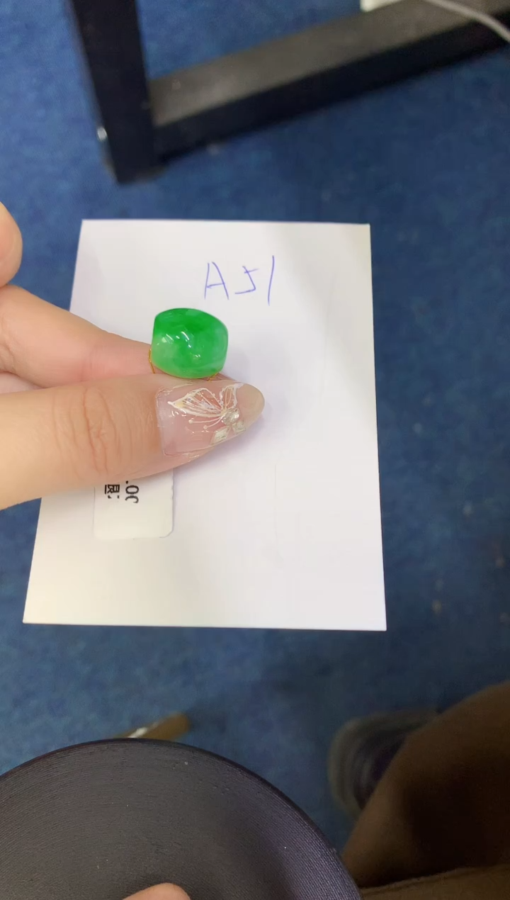 【闪购商品】翡翠颈饰未镶嵌0000000000