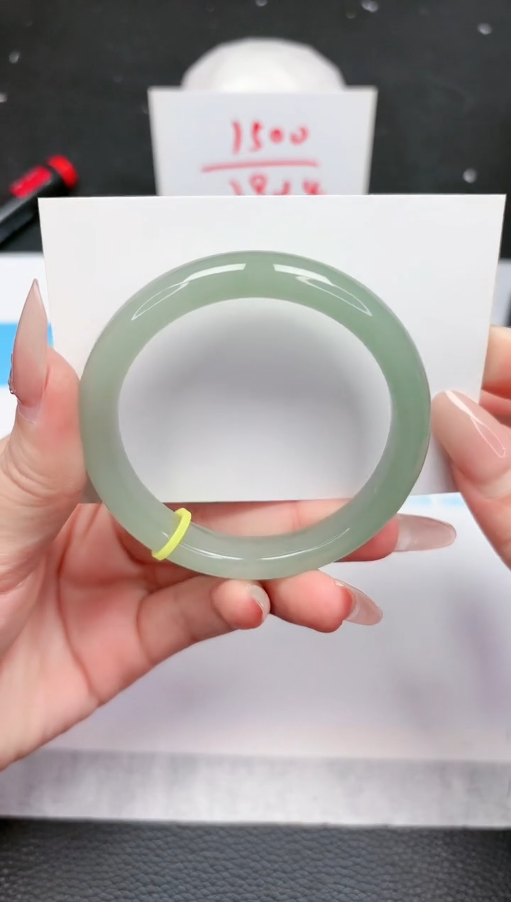 【闪购商品】石英质玉手镯未镶嵌698-54.8