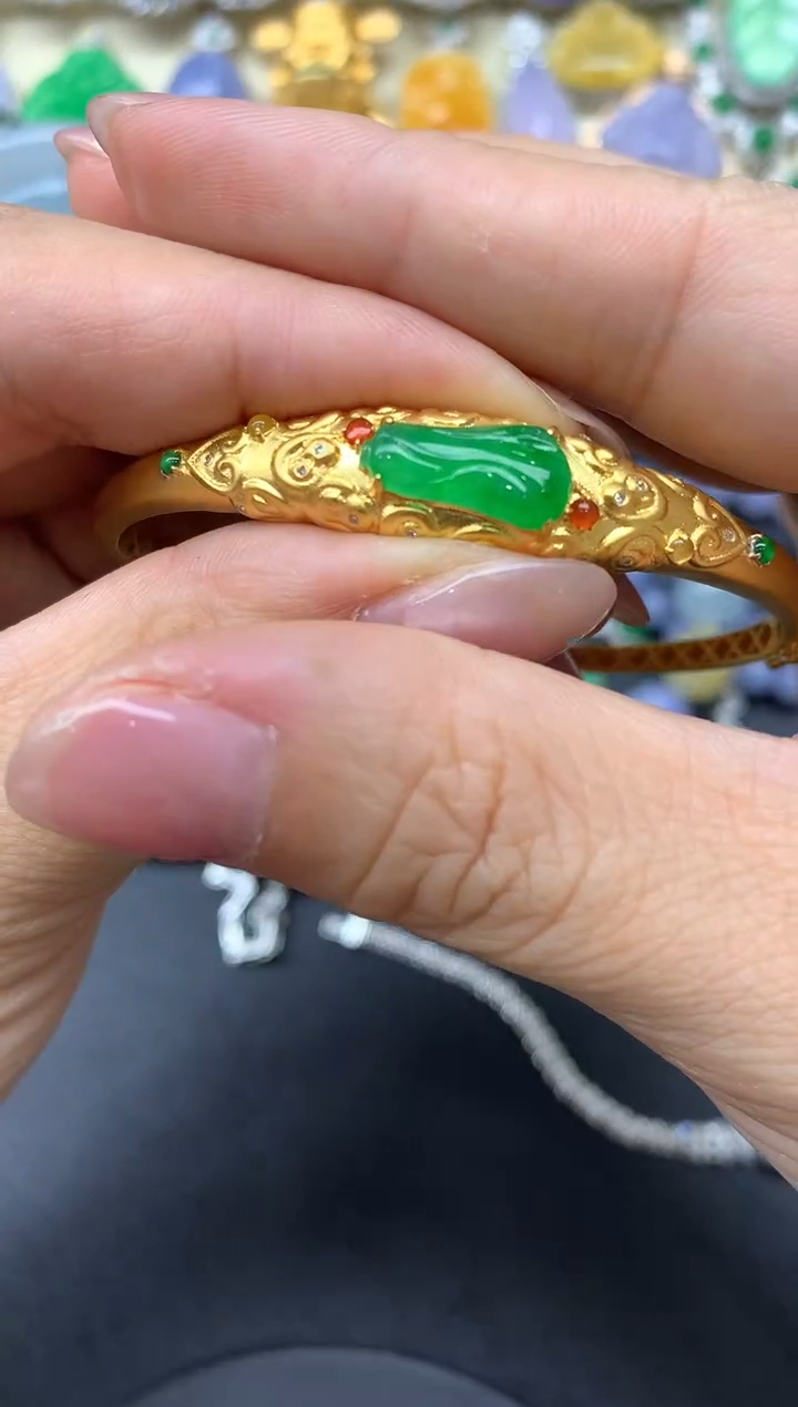 【闪购商品】翡翠手镯18K金镶嵌471-中国好珍宝