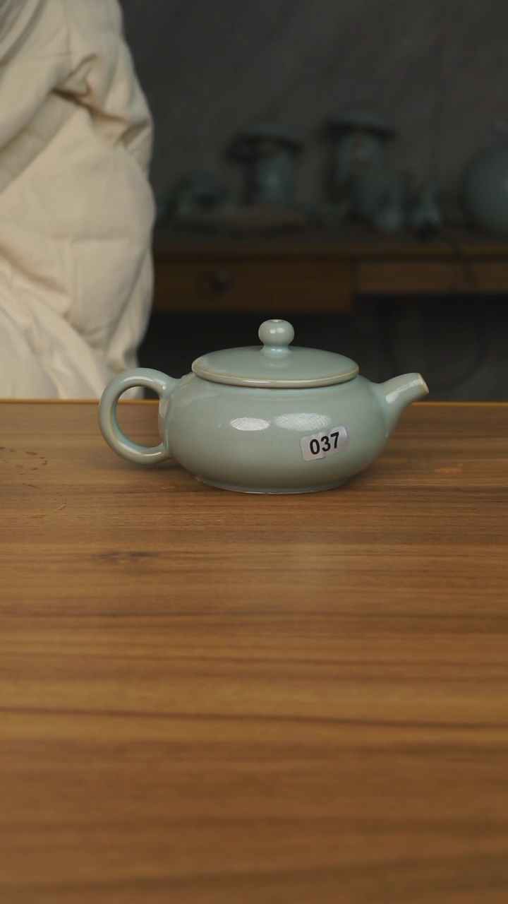 【闪购商品】杯037号仿古天青明炉壶开片微瑕
