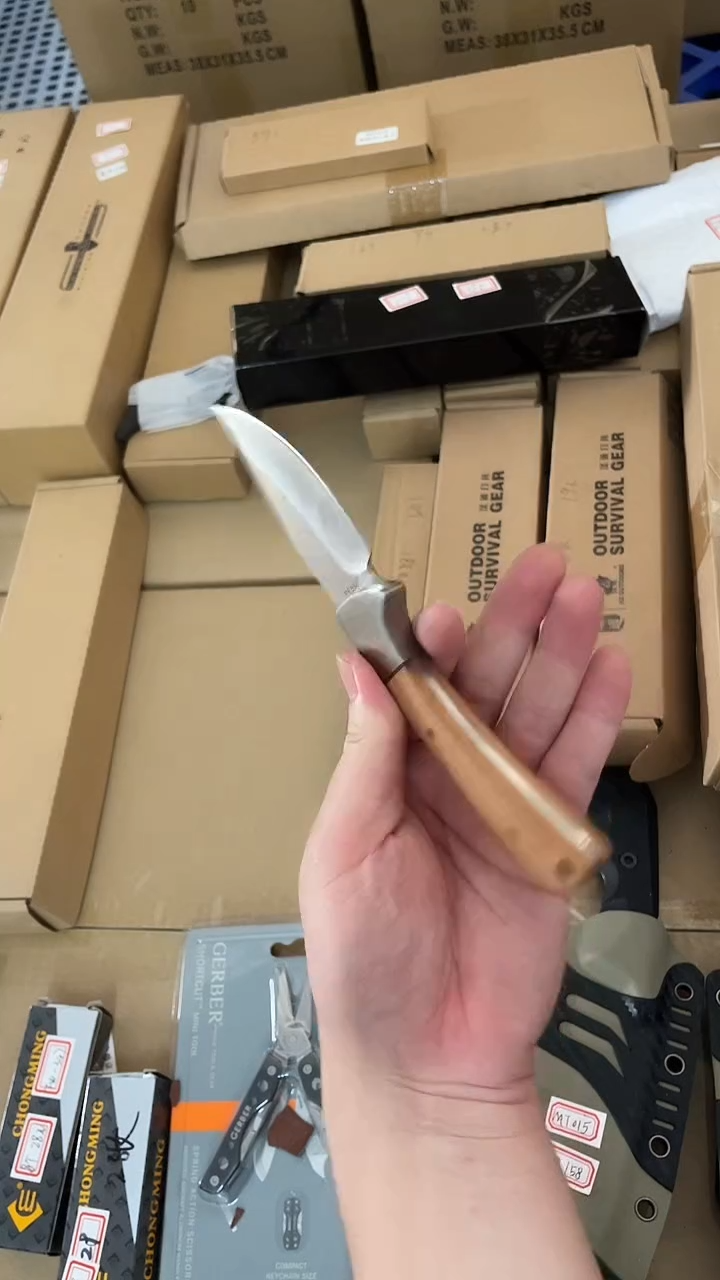 清仓优惠大甩卖！！