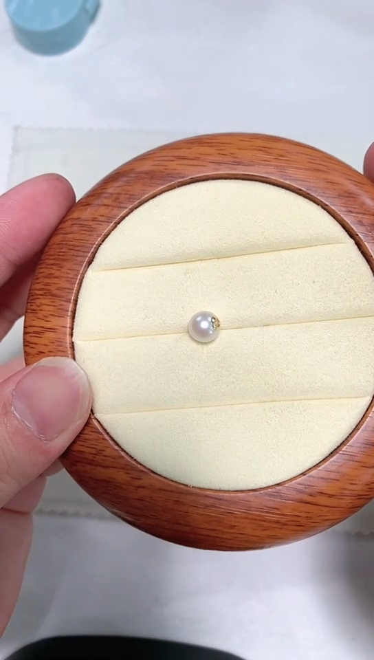 海水珍珠18K金镶嵌吊坠(不含链)7-7.5路路通