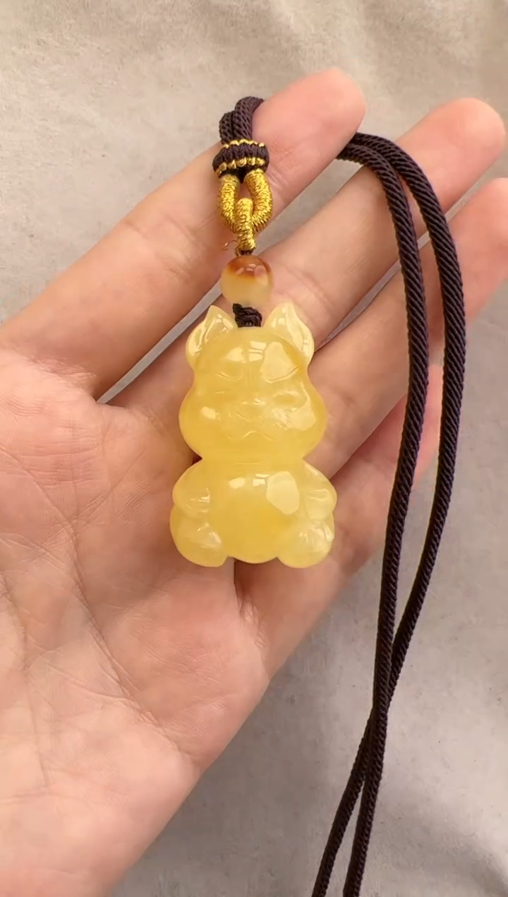 【闪购商品】琥珀裸石未镶嵌10118277-吊坠