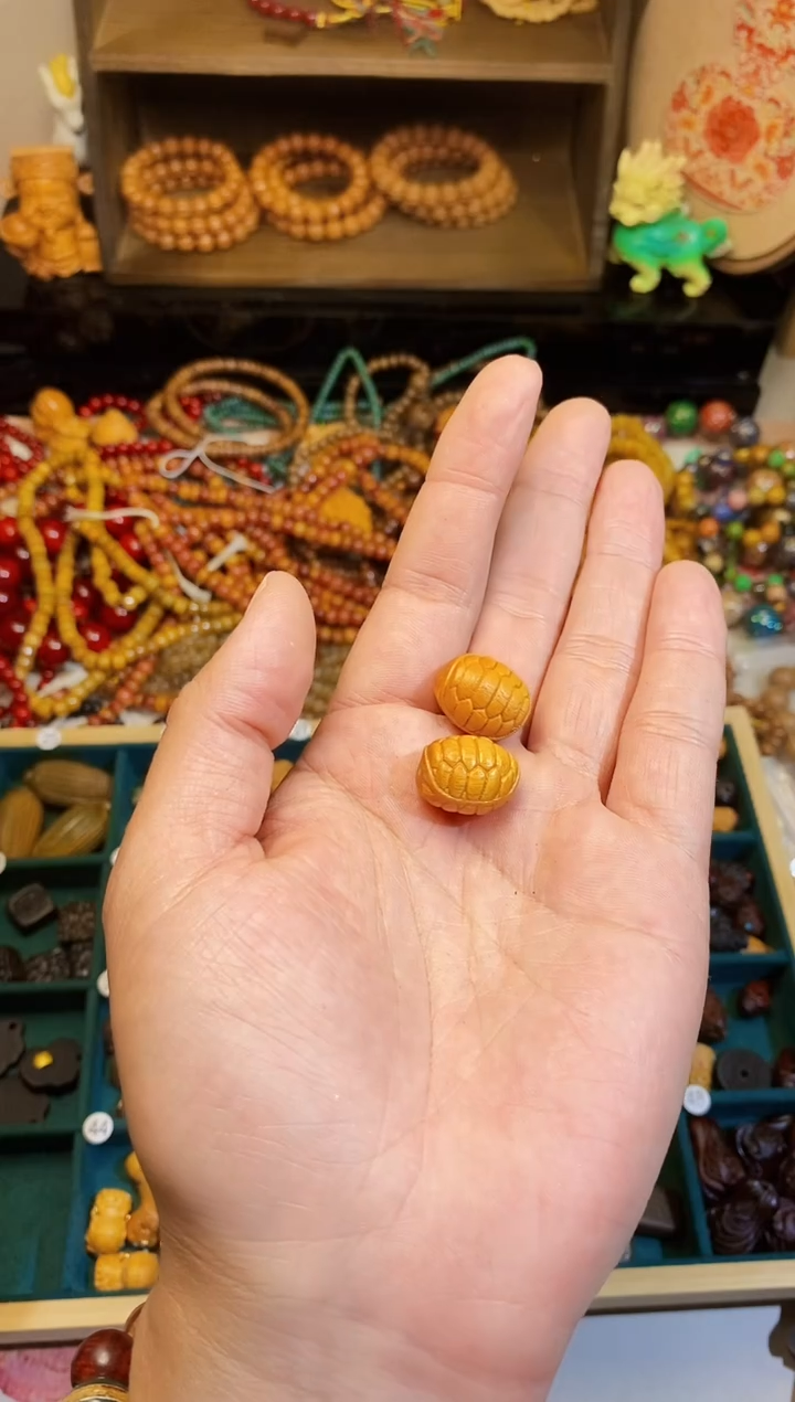 【闪购商品】非洲檀香手串/手链富甲拍1发2