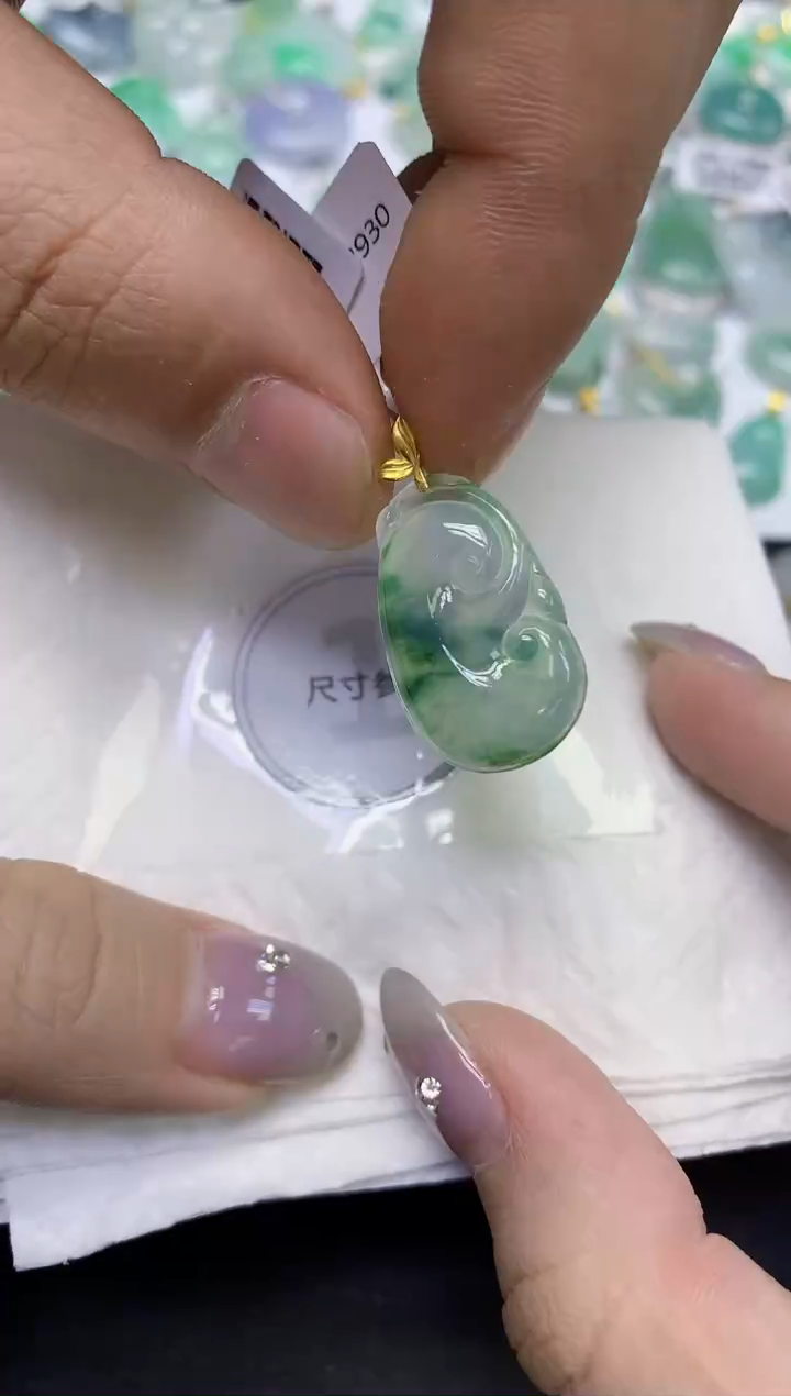 颈饰18K金镶嵌翡翠天然缅甸翡翠A货百元以上9元证书费自理