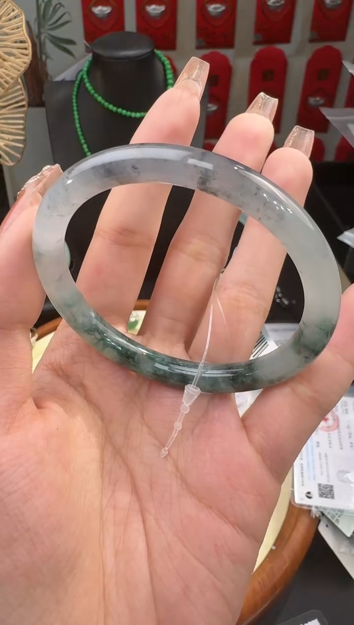 【闪购商品】翡翠手镯未镶嵌手镯