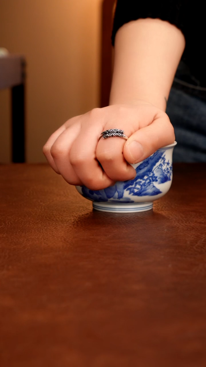 摆件陶景德镇瓷器，青花瓷手绘茶具~