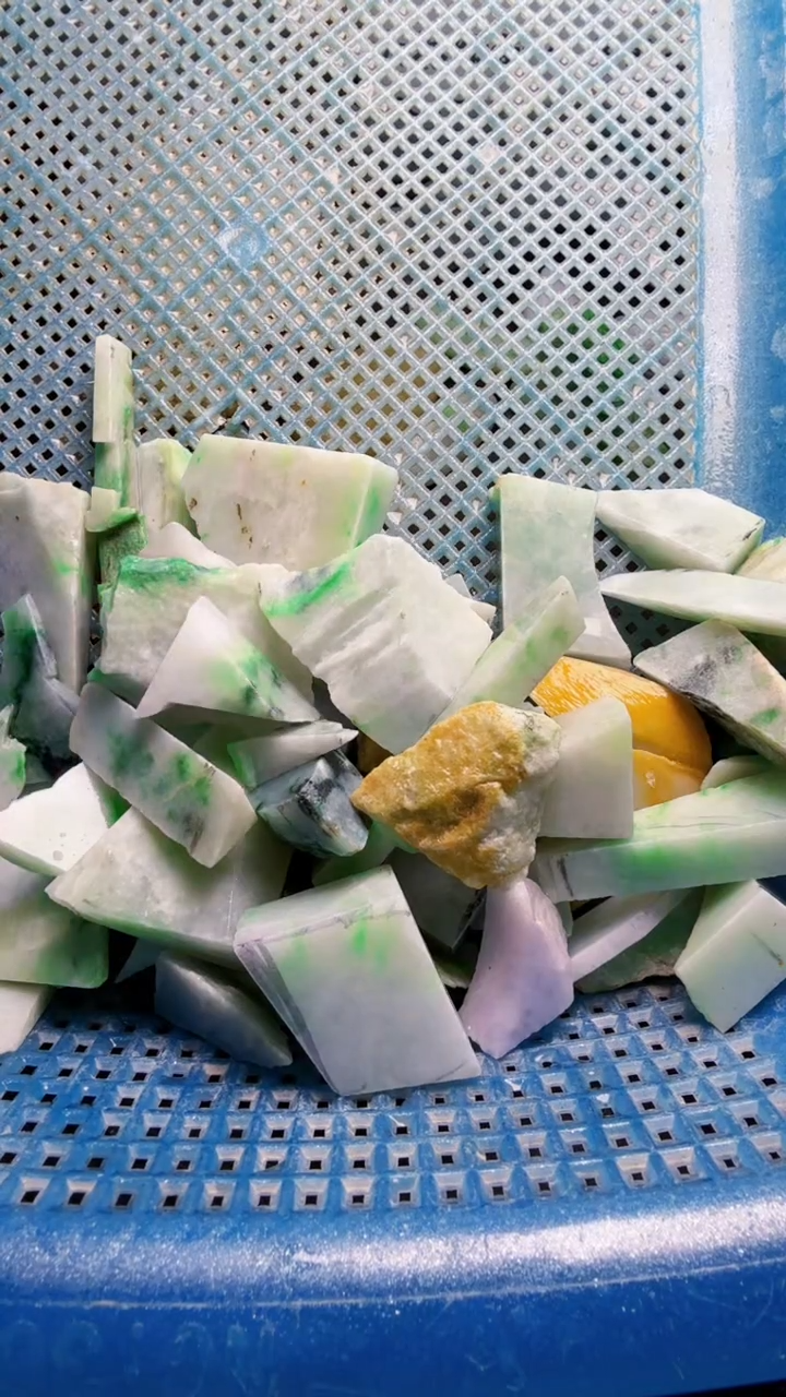 未镶嵌挂件翡翠青*房075