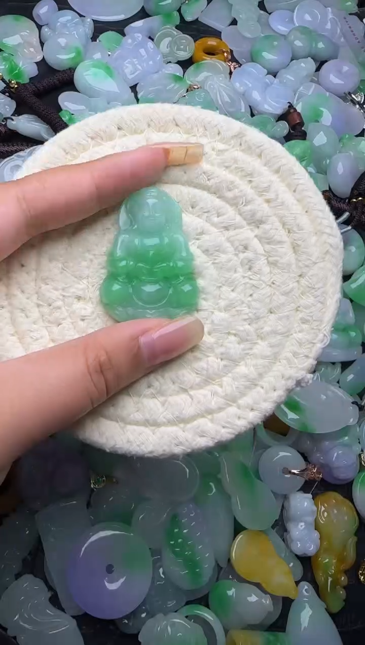 翡翠未镶嵌颈饰天然缅甸翡翠吊坠