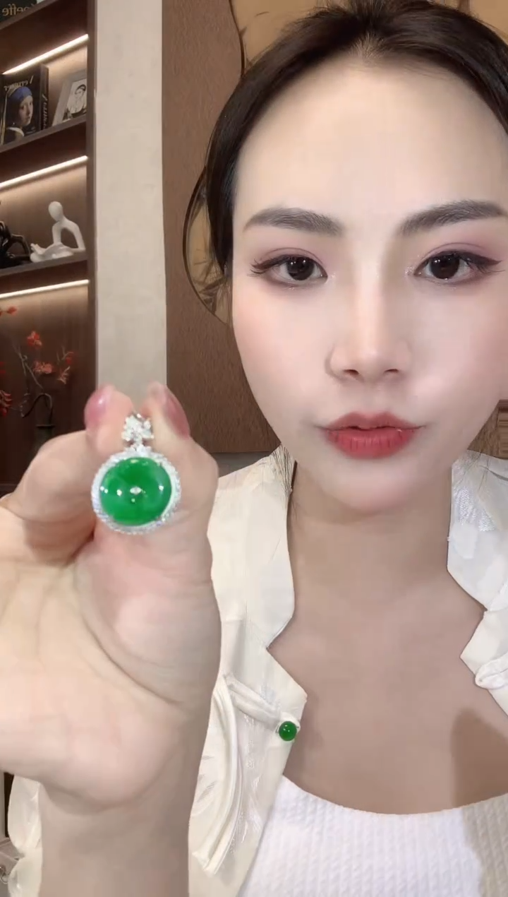 翡翠18K金镶嵌吊坠(不含链)C42