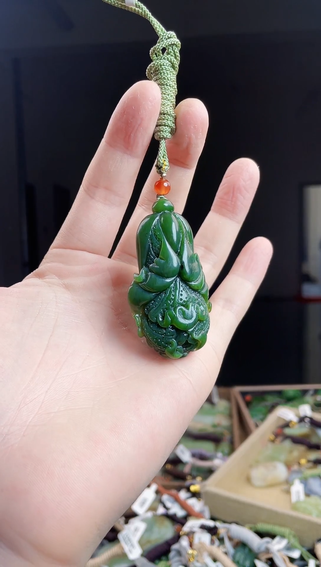 颈饰未镶嵌和田玉1