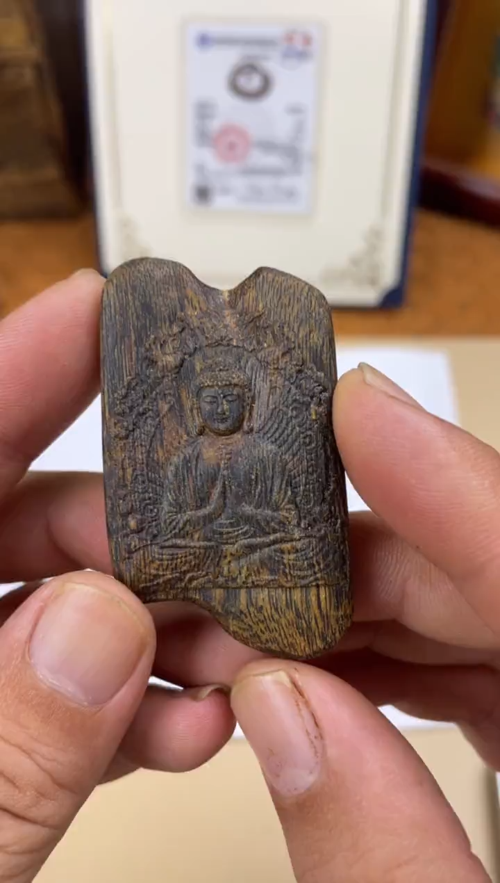 沉香吊坠6发一件