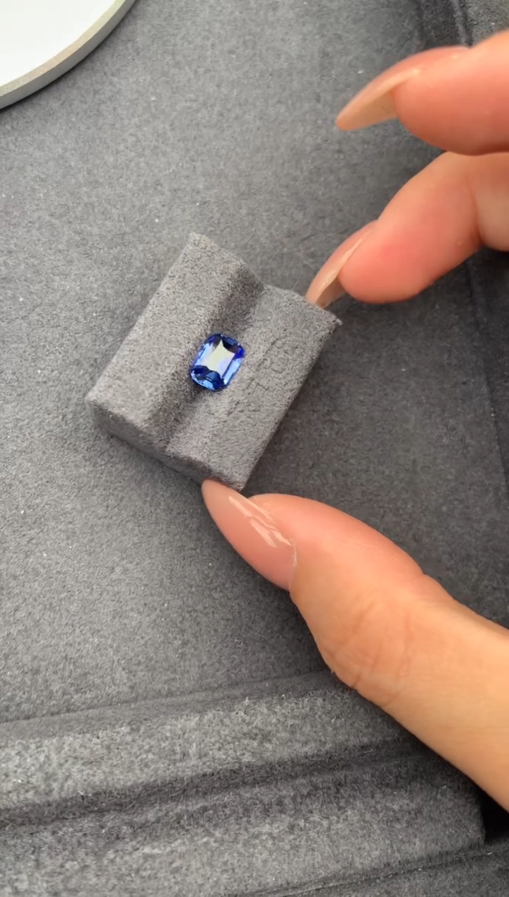 裸石蓝宝石1.6ct 皇家蓝  FH  定制
