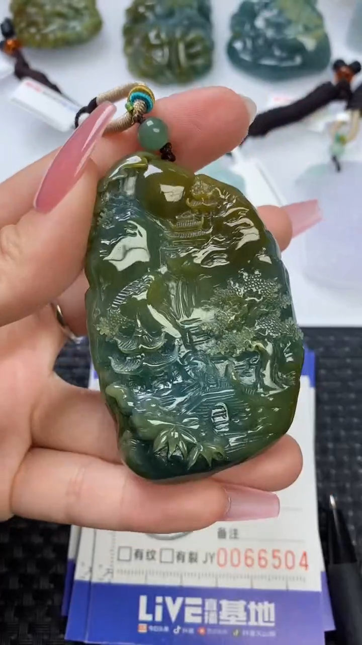 【闪购商品】翡翠颈饰未镶嵌111111111111111