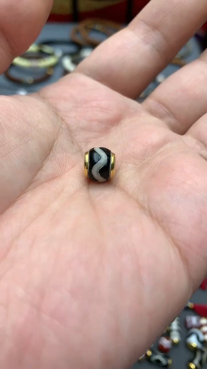 【闪购商品】玛瑙/玉髓单珠18K金镶嵌250204012363