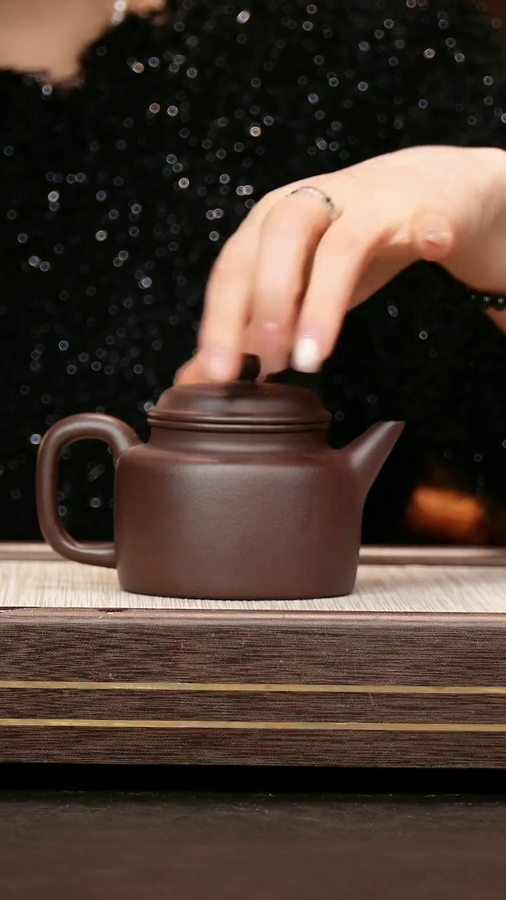 茶壶紫砂深井紫泥 剑流德钟