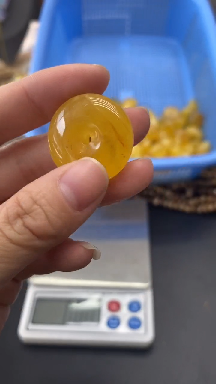 琥珀未镶嵌珠宝奇石673